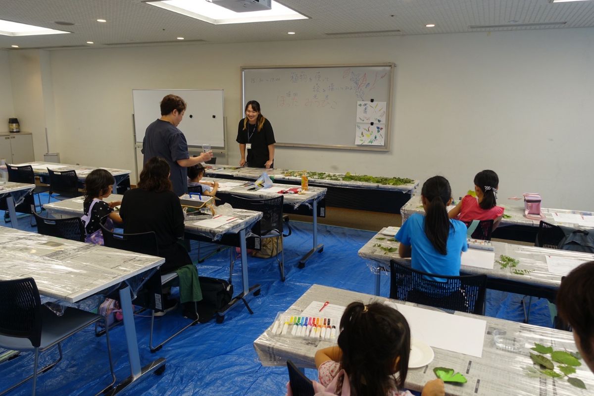 植物を使って絵を描いてみよう