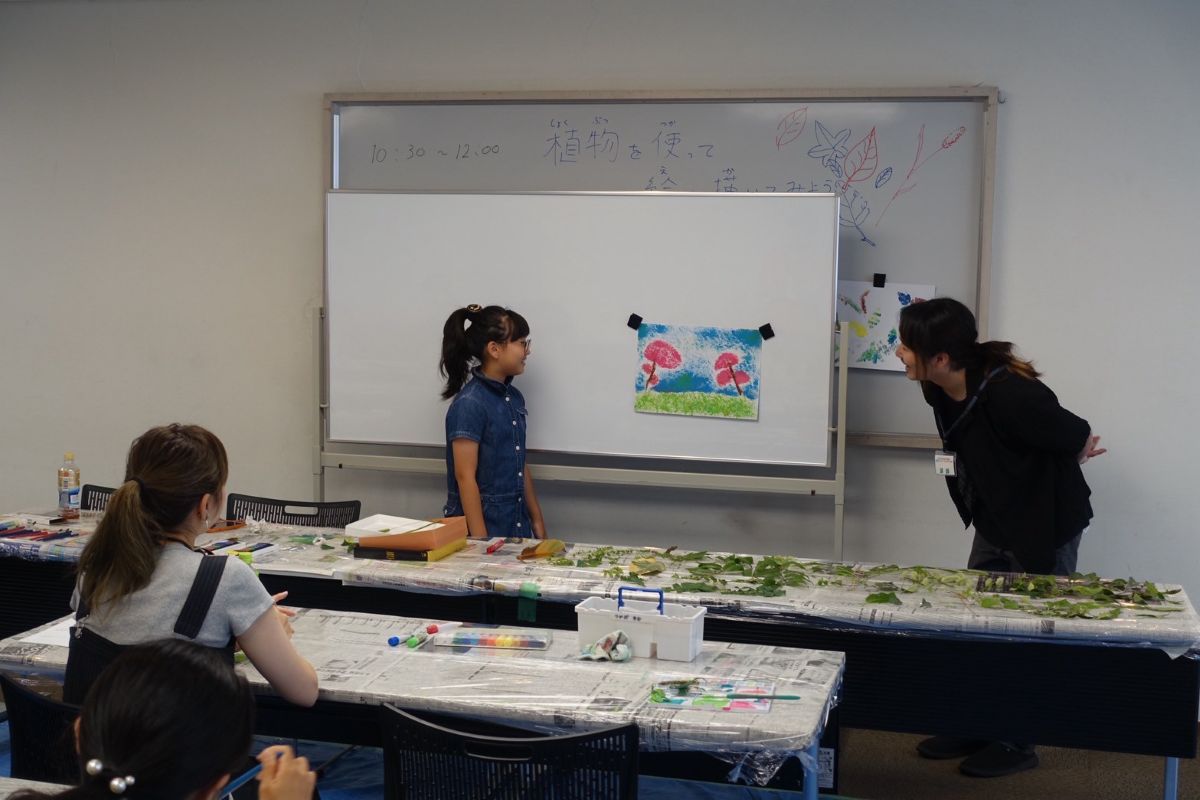 植物を使って絵を描いてみよう